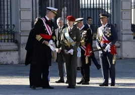 Don Felipe agradece a los militares su «acogida excelente» a la Princesa Leonor