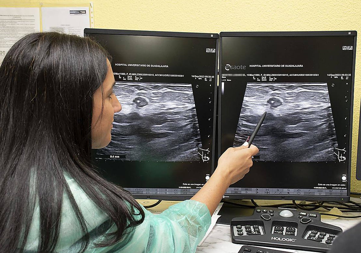 La nueva técnica consiste en introducir una aguja dentro del tumor y aplicar calor en el interior
