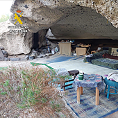 Tres sanciones por montarse un apartamento en una cueva natural protegida