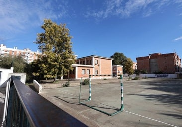 Los vecinos de la Fuensanta piden detalles del proyecto social para el colegio Lucano de Córdoba