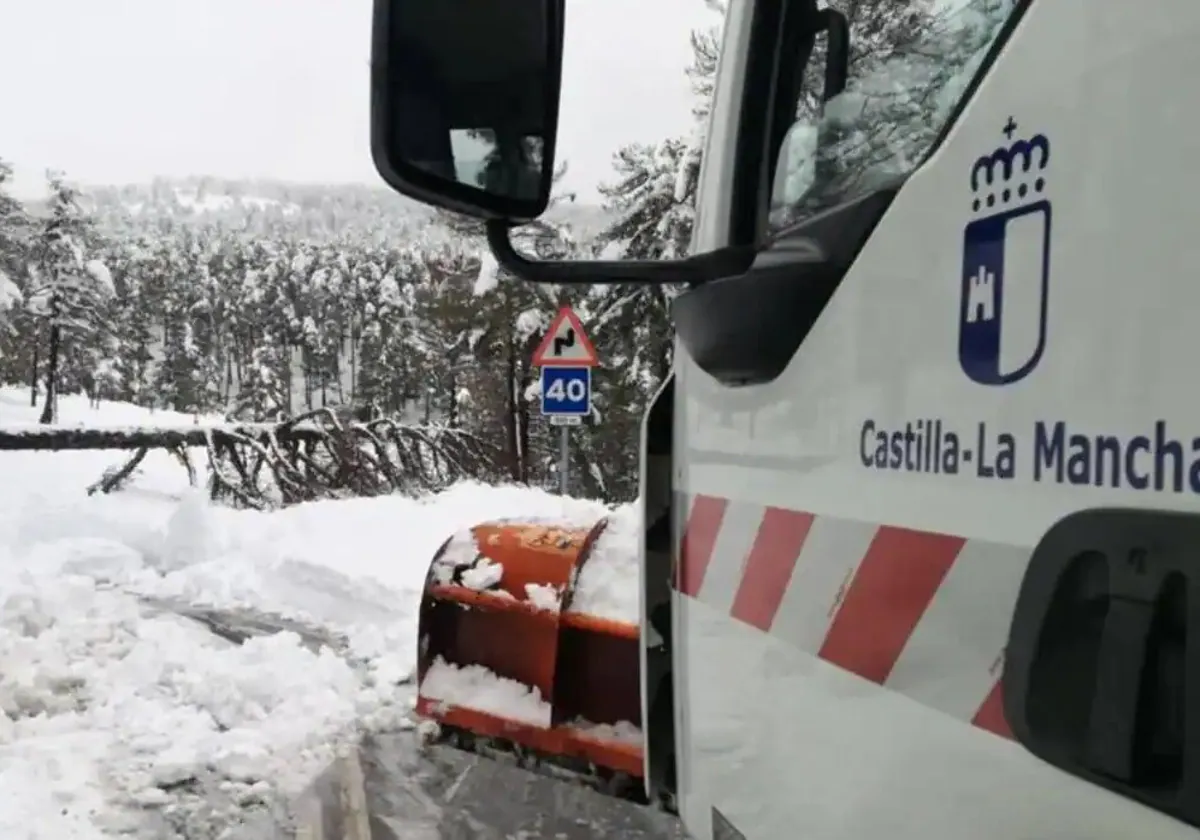 Unos 548 trabajadores y 17.315 toneladas de sal en el Plan de Vialidad Invernal de la región