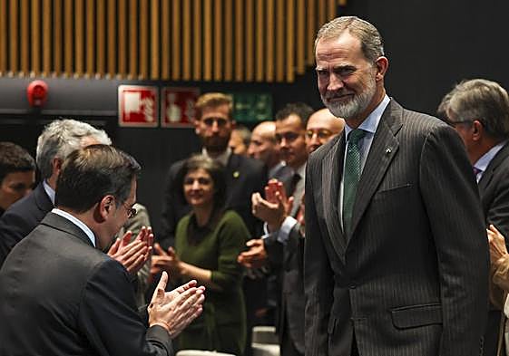 Felipe VI defiende «el establecimiento de un Estado palestino junto a Israel» como «solución política» para Oriente Próximo