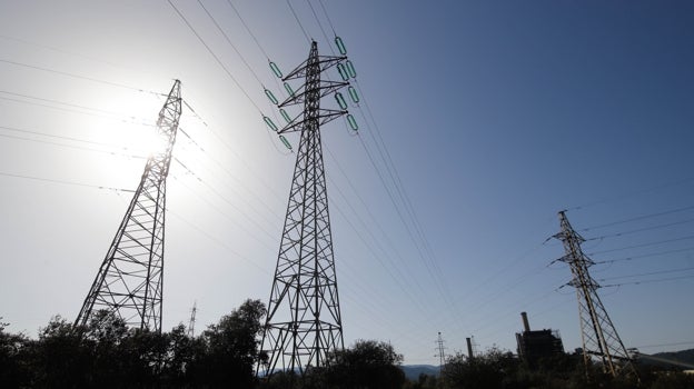 Tendidos eléctricos en Espiel