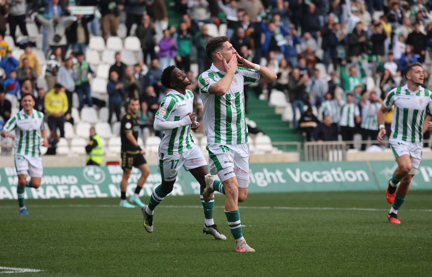 Fotos: El emocionante triunfo del Córdoba ante el Intercity