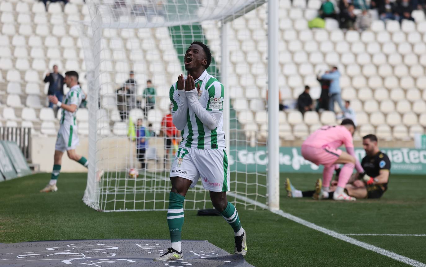 Fotos: El emocionante triunfo del Córdoba ante el Intercity