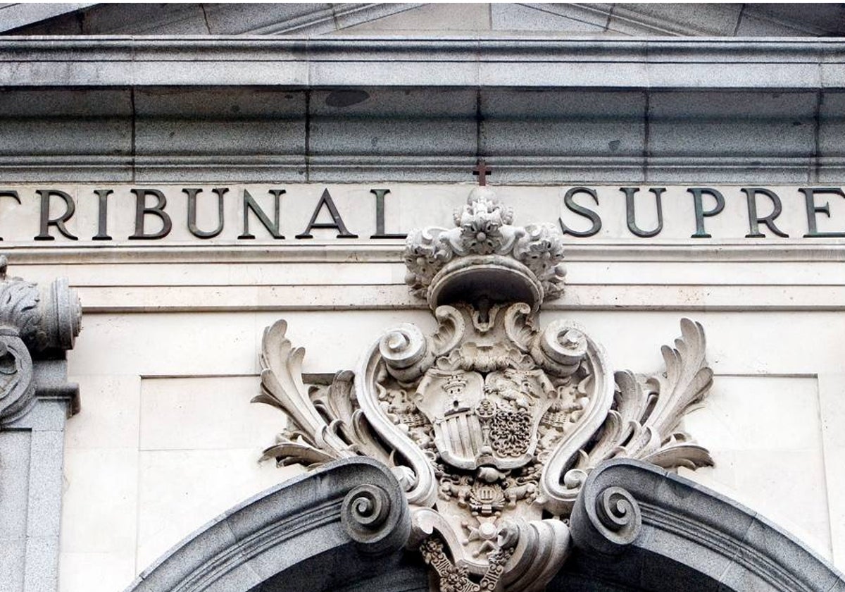 Imagen de parte de la fachada del Tribunal Supremo