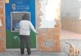 La Junta ayudará a instalar cajeros automáticos en la Andalucía despoblada