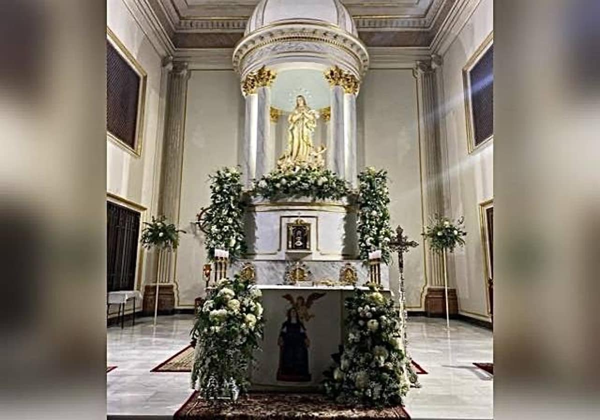 Imagen del altar dedicado a la Beata Inés en Benigánim