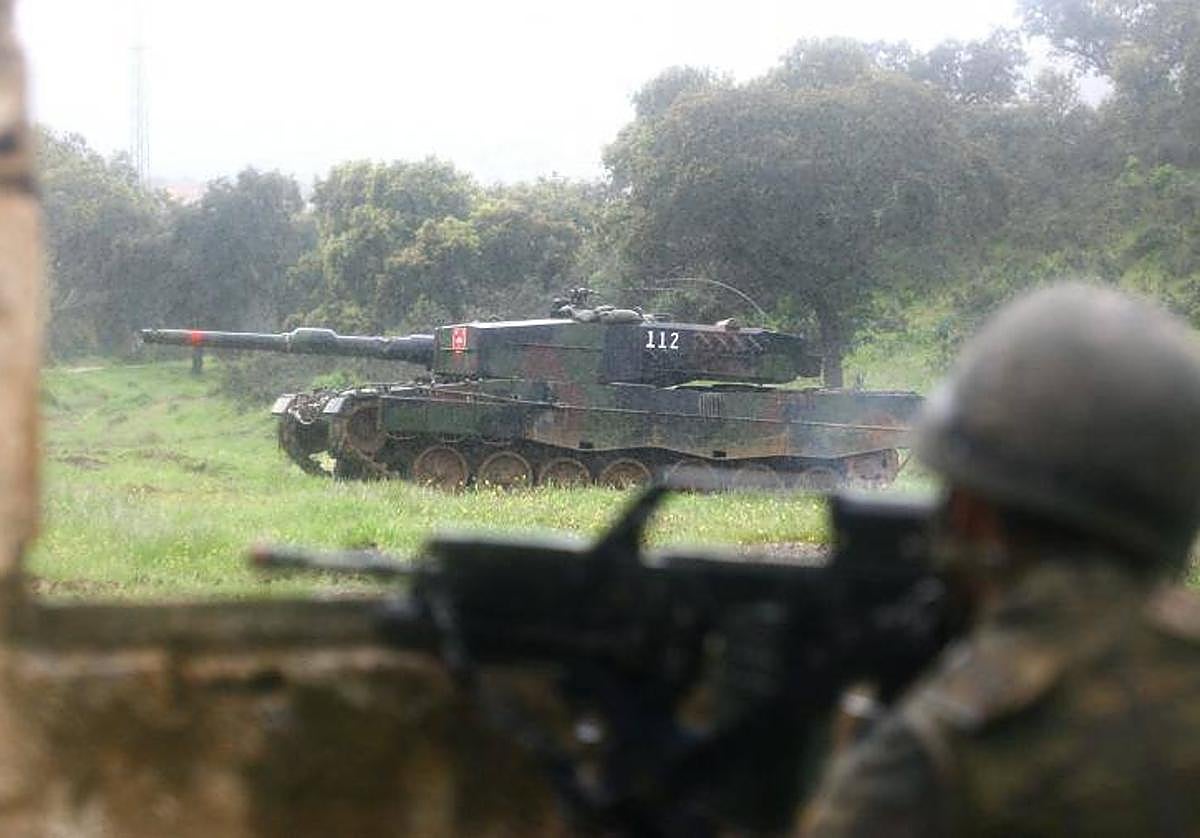 Maniobras en el Campo de Tiro de Cerro Muriano