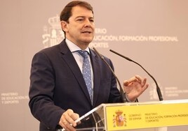 Mañueco acusa al Gobierno de Sánchez de ceder ante «el chantaje de los separatistas»
