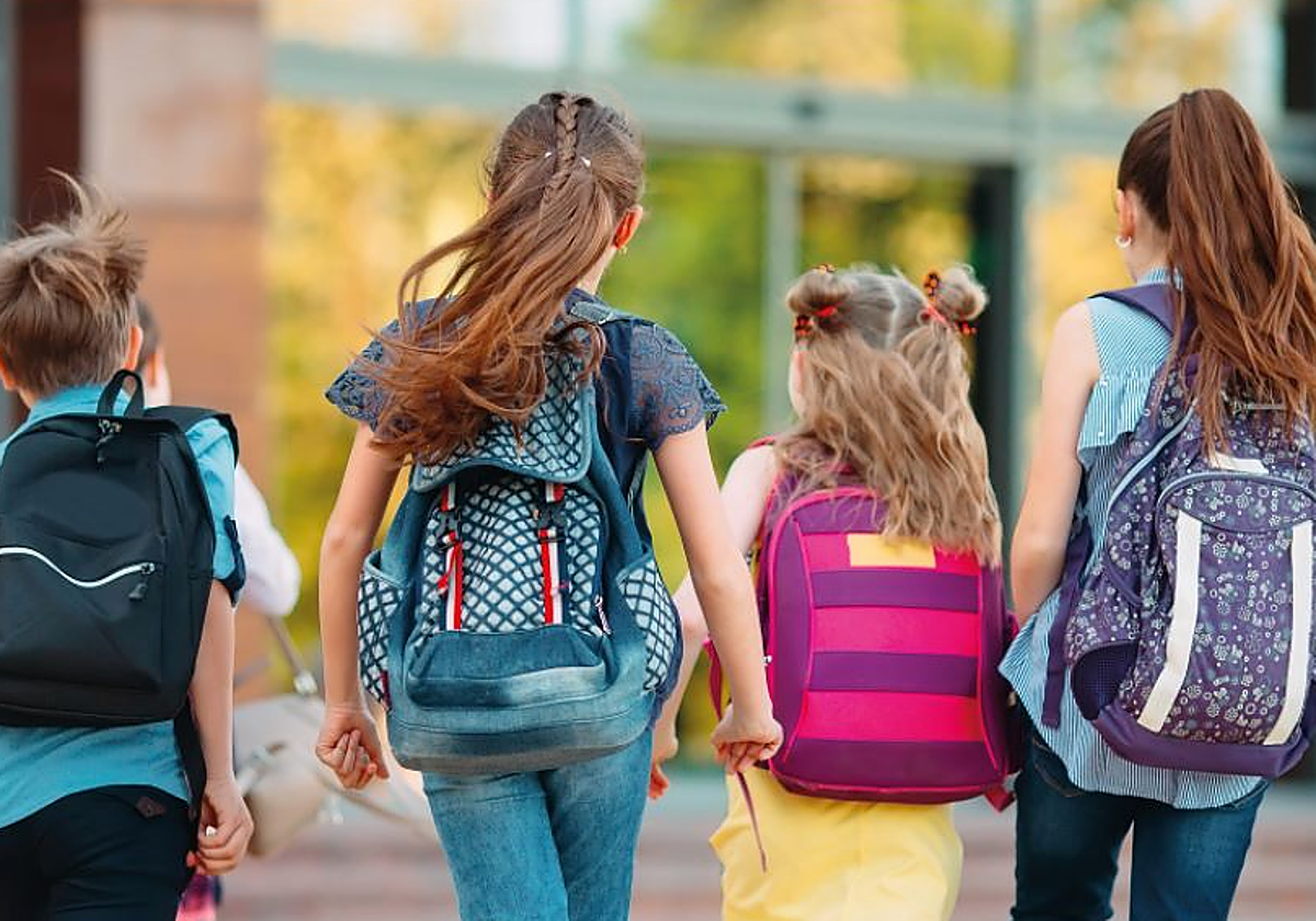 Alumnos en Canarias en foto de archivo