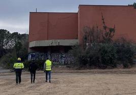 Adiós a la mítica Pont Aeri: el ayuntamiento de Manresa derriba la discoteca para que la naturaleza se abra camino