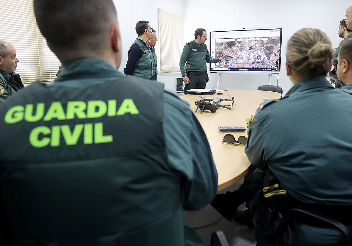 Agentes de la Guardia Civil en Córdoba
