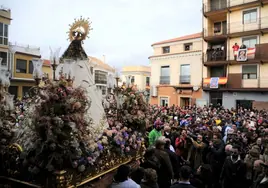 Villarta de San Juan celebra 'Las Paces': devoción, fuego y mucho ruido