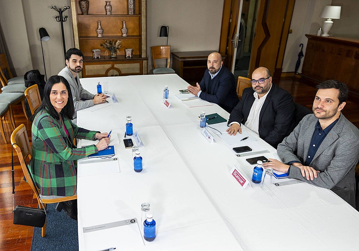 Reunión a cinco, este martes, en un hotel de Santiago, para abordar los debates electorales