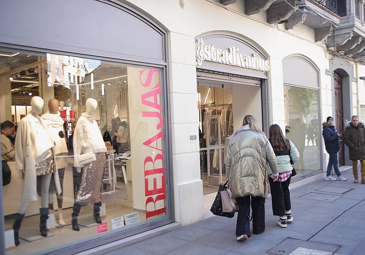 Conferco alerta de que la reducción de la jornada laboral afectaría al pequeño comercio de forma «desproporcionada»