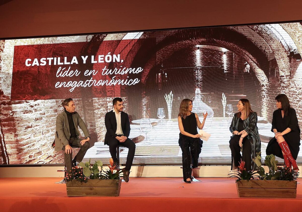 Coloquio sobre gastronomía y vinos para promocionar el turismo de Castilla y León