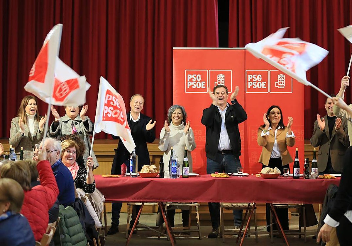 El candidato socialista este domingo en Celanova (Orense)