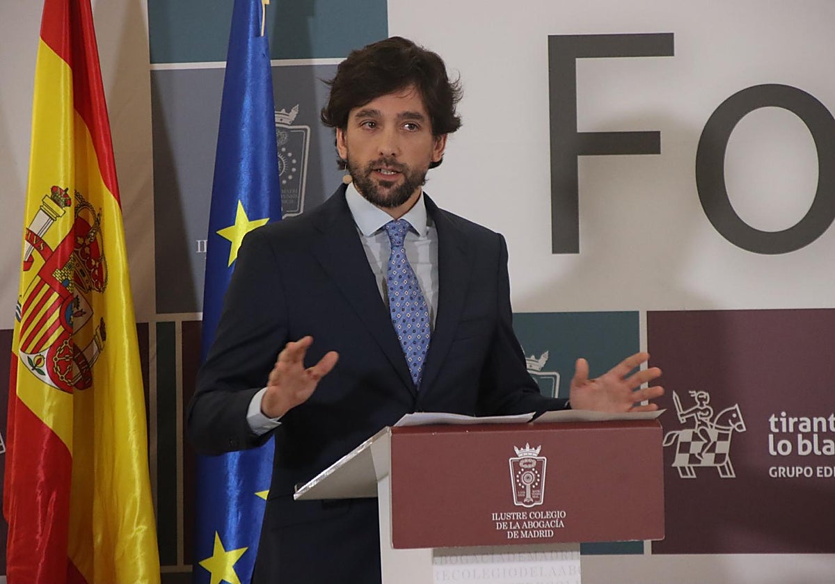 El erudiputado Adrián Vázquez, en el foro del Colegio de la Abogacía de Madrid