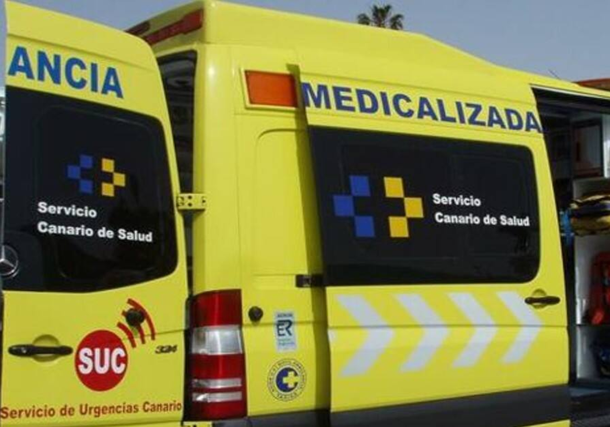 Una ambulancia