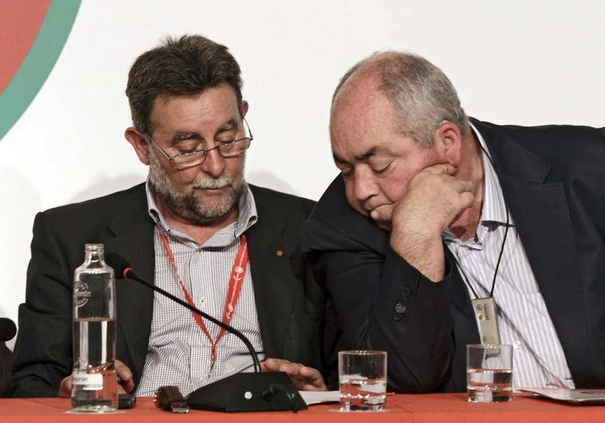 Francisco Fernández Sevilla (izquierda) y Manuel Pastrana en un congreso de UGT-A en mayo de 2013