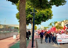 «Más de cien familias sin pan»: los trabajadores de Bimbo intentan renegociar el cierre de la empresa en Alicante