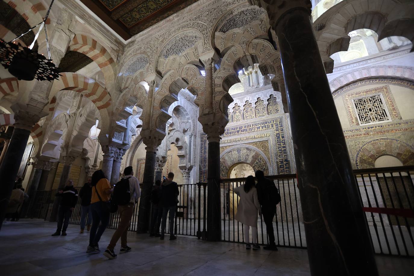 Fotos: el inicio de la restauración de la maqsura de la Mezquita-Catedral de Córdoba