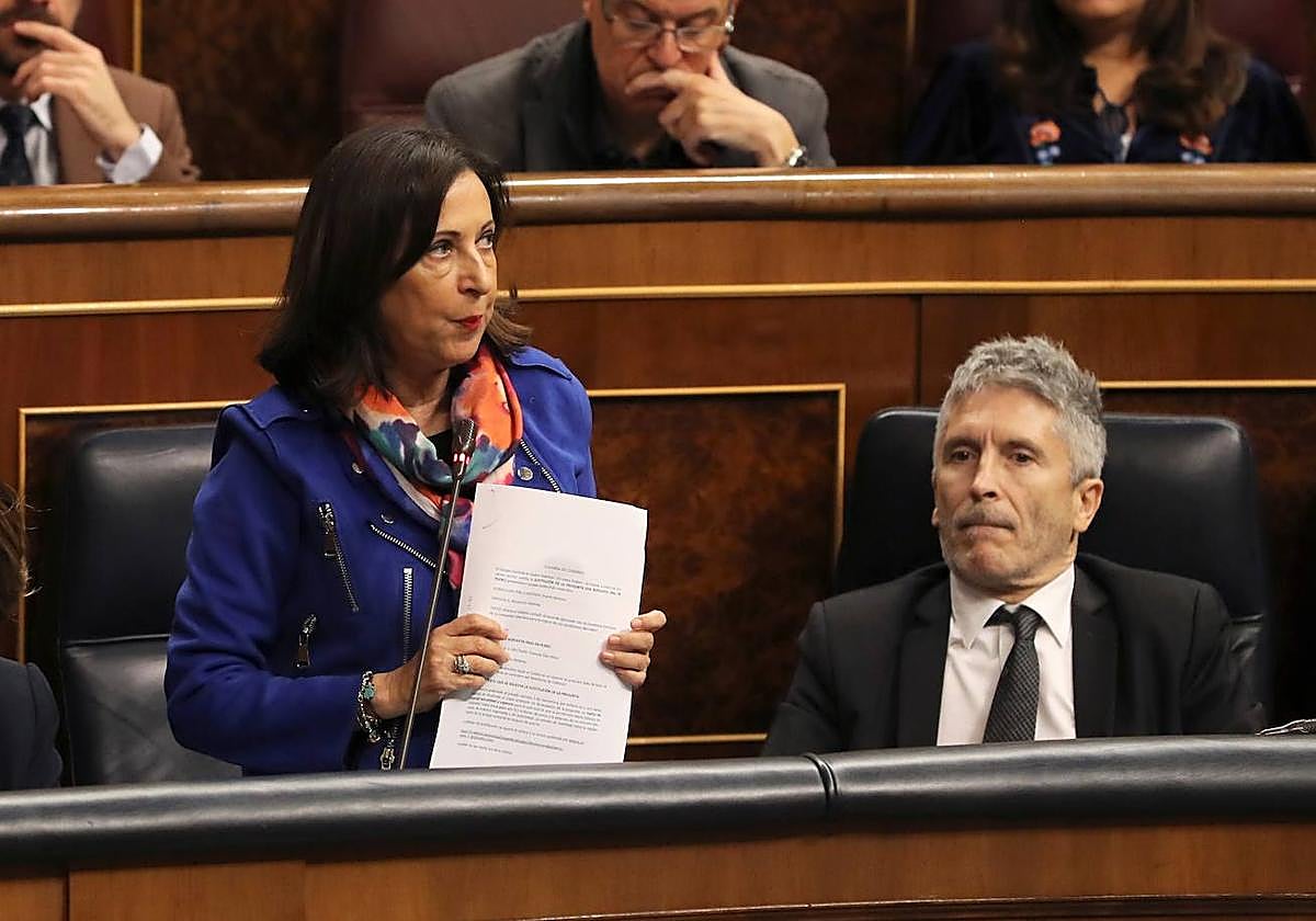 Robles, ministra de Defensa, y Marlaska, ministro de Interior, en el Congreso