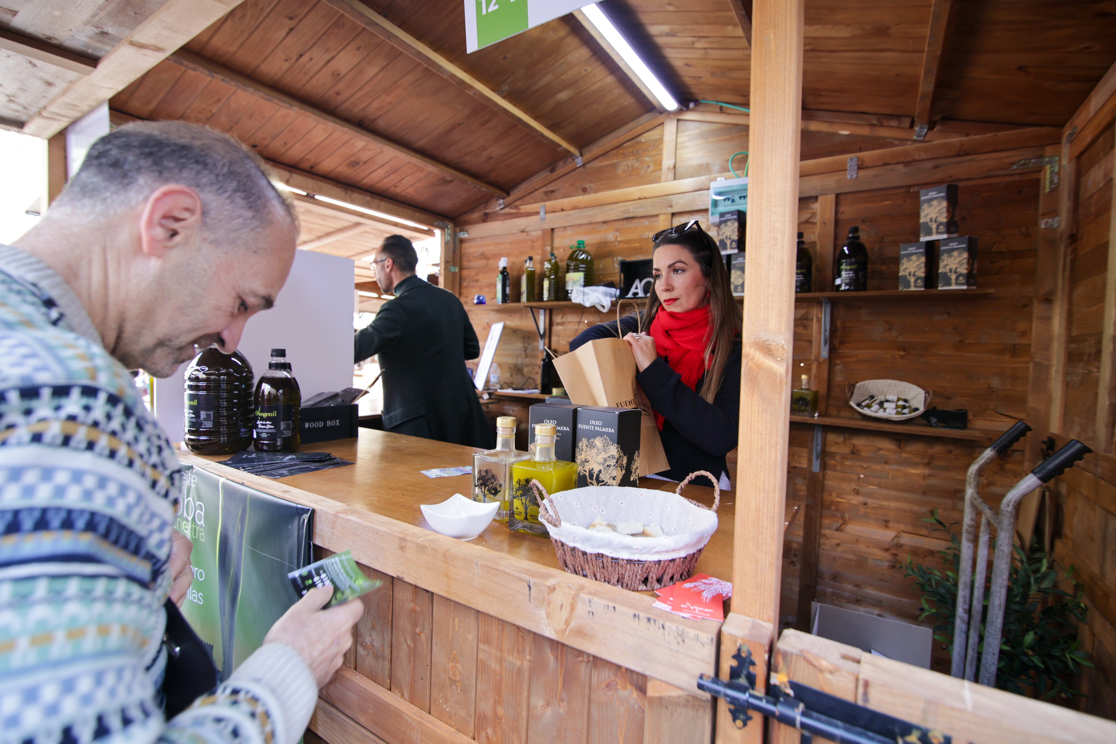 Fotos: El animado ambiente de sábado en el Festival del Aceite Córdoba Virgen Extra