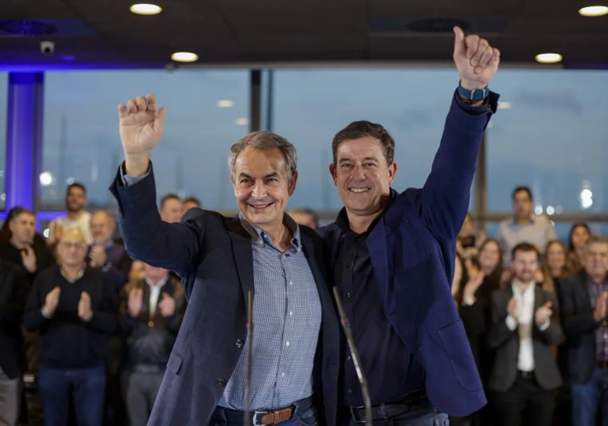 El expresidente José Luis Rodríguez Zapatero junto al candidato socialista a la Xunta, José Ramón Gómez Besteiro