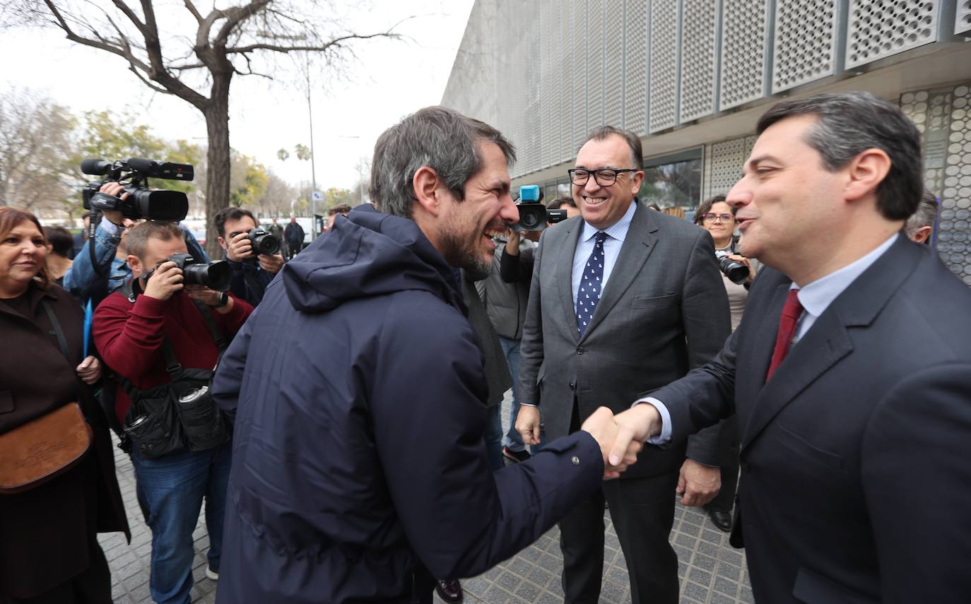 Fotos: la inauguración de la imponente Biblioteca Grupo Cántico de Córdoba