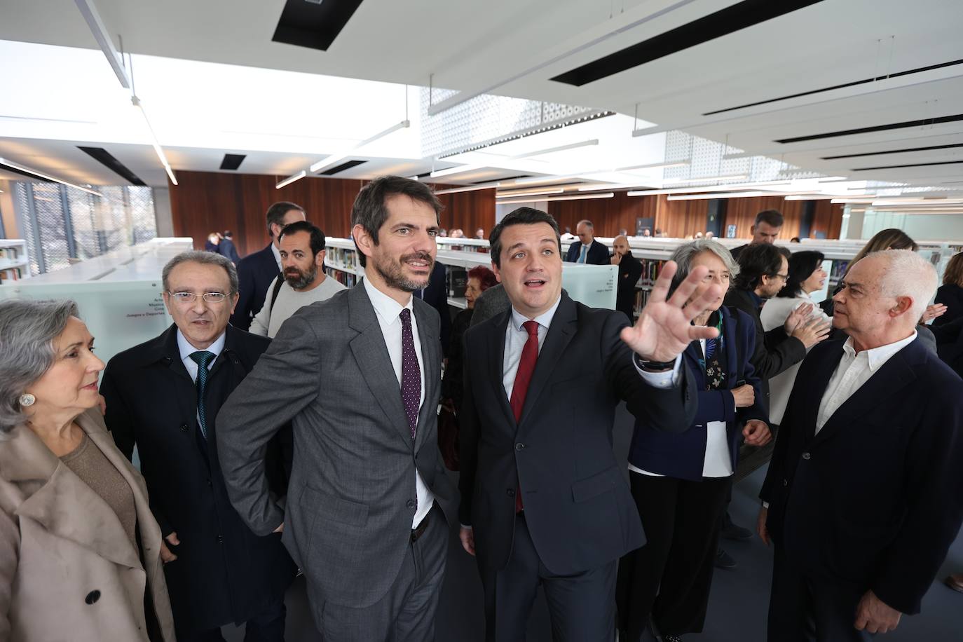 Fotos: la inauguración de la imponente Biblioteca Grupo Cántico de Córdoba