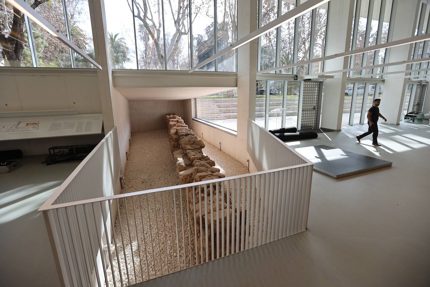 Fotos: la inauguración de la imponente Biblioteca Grupo Cántico de Córdoba