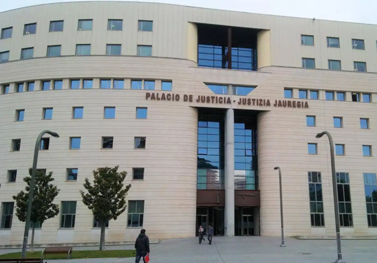 Fotografía de archivo del Palacio de la Audiencia Provincial de Navarra