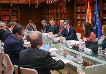 Los 'cerebros' que integran la delegación de la Comisión de Venecia que examina la amnistía