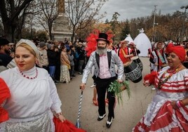 El pregón del modista Lorenzo Caprile abre este sábado la capital a los carnavales madrileños