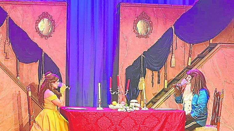 Musical de La Bella y la Bestia en el Teatro El Brillante del Colegio La Salle en Córdoba