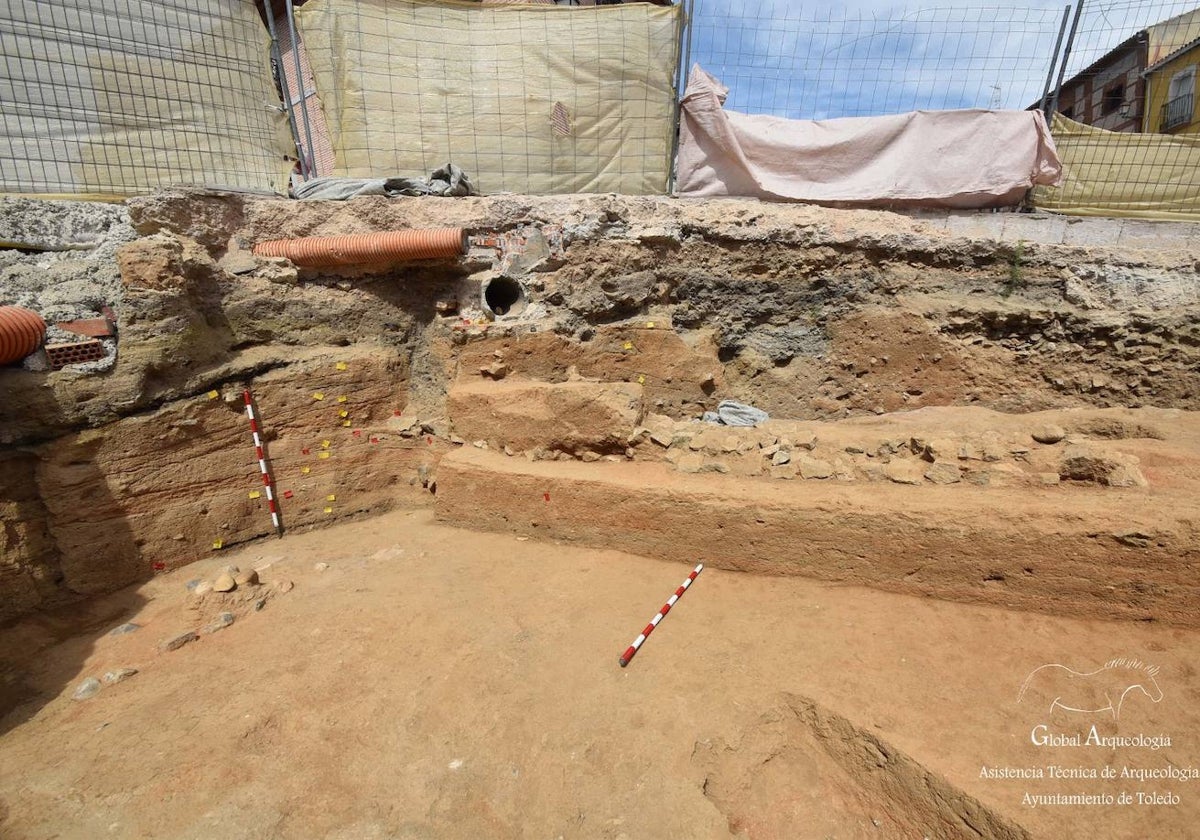 Excavación en la calle Trinitarios