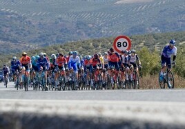 La Vuelta a Andalucía suspende su etapa del sábado, que se disputaba en Lucena, y la del domingo
