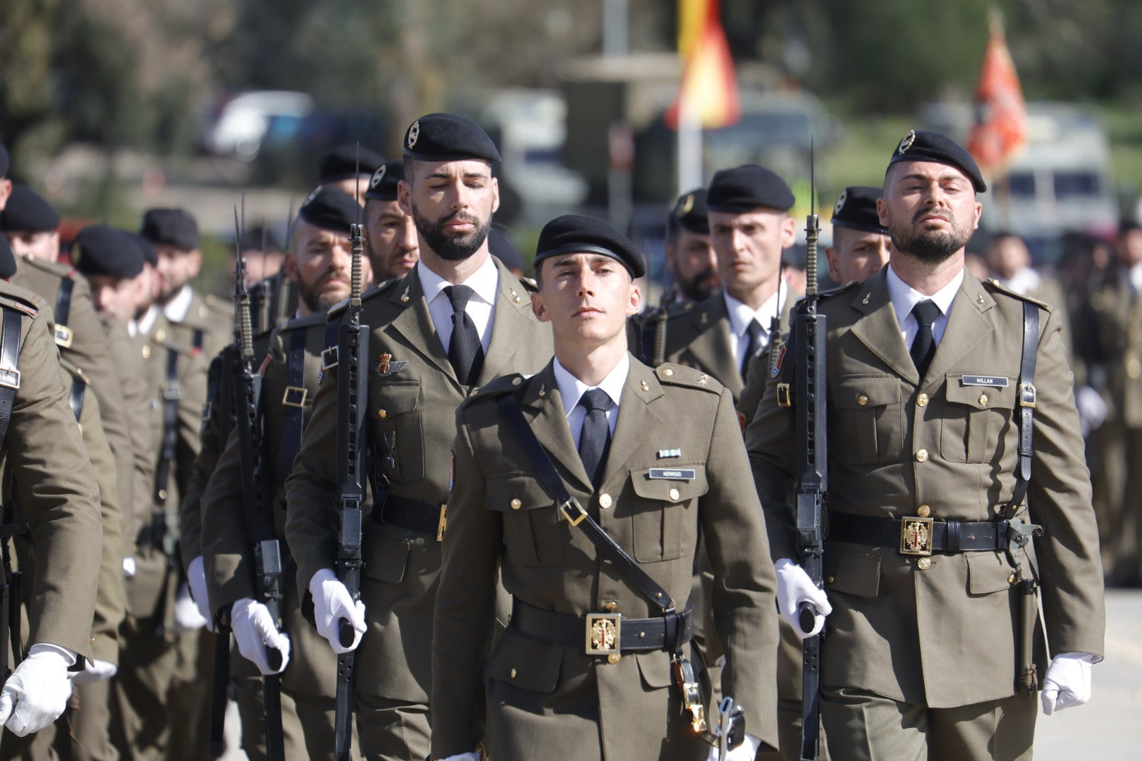 Fotos: la toma de posesión del nuevo general de la Brigada de Cerro Muriano