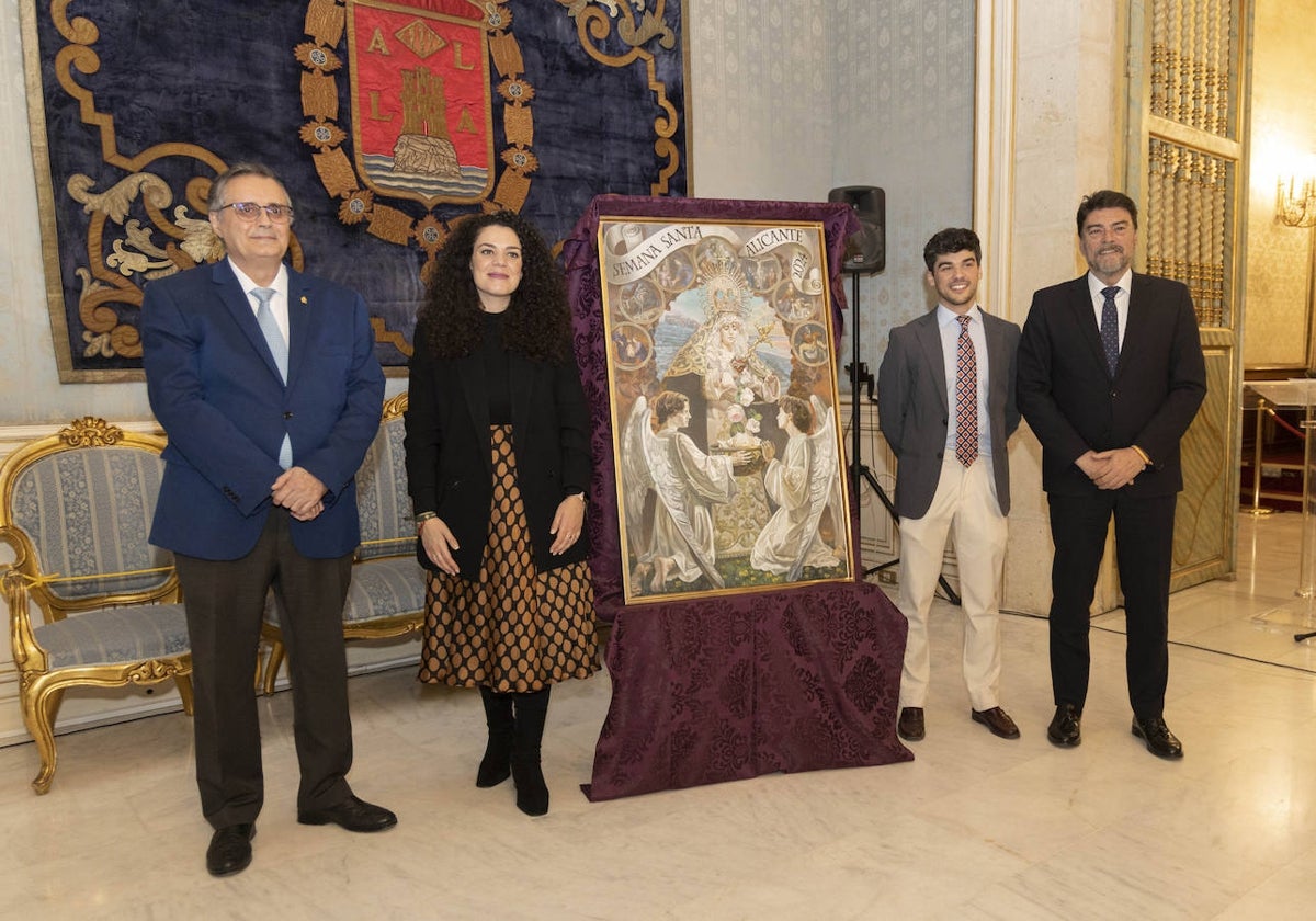 Imagen del acto celebrado este viernes en el Ayuntamiento de Alicante