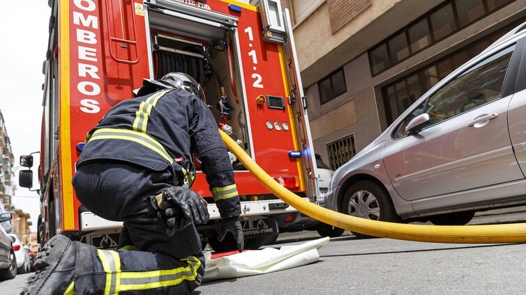 Un incendio en un restaurante cerca del Acueducto de Segovia obliga a desalojar un hotel