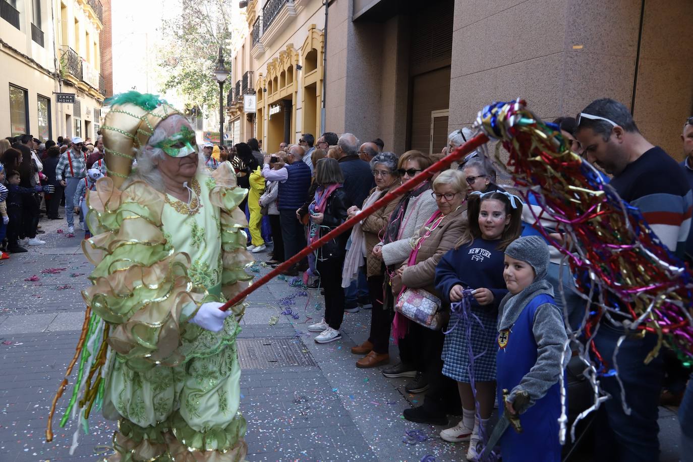 Fotos: la Cabalgata del Carnaval llena de exuberancia las calles de Córdoba
