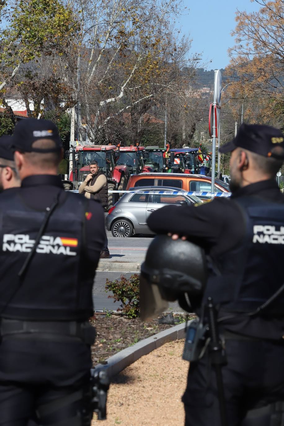 Fotos: la tensa protesta de los agricultores de Córdoba