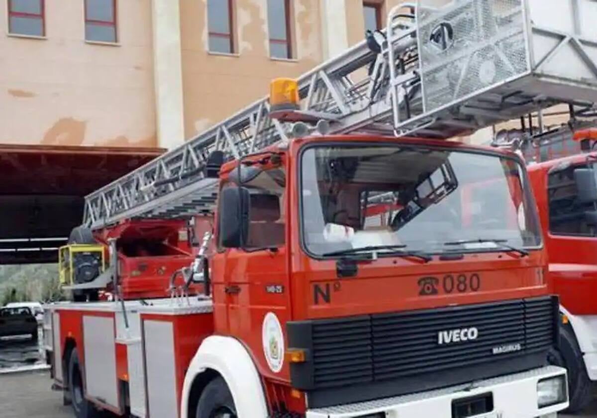 Los bomberos se desplazaron desde Iznalloz pero no pudieron hacer nada