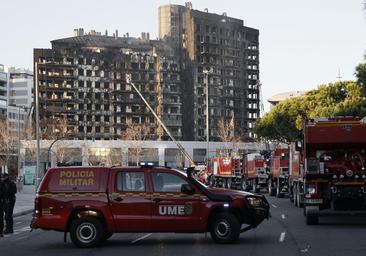 Incendio en Valencia, en directo: número de muertos, heridos, desaparecidos, causas del fuego y última hora sobre el edificio de El Campanar hoy
