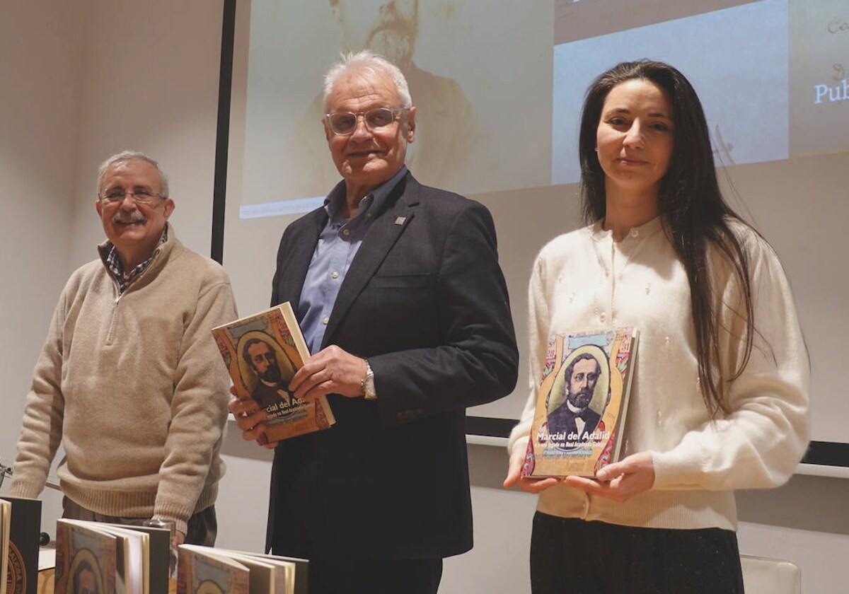 López-Acuña, Fernández Freixanes y Touriñán, este jueves, en la presentación del proyecto