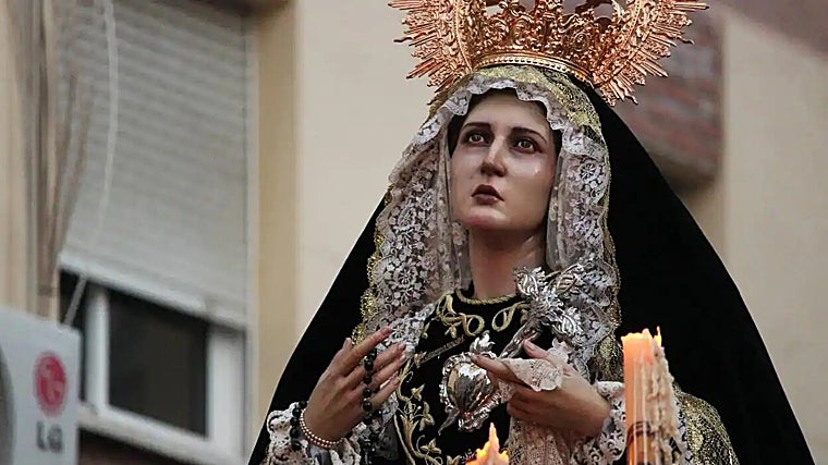 Guía de la Semana Santa de Málaga 2024: horarios, recorridos, hermandades y mejores lugares para verla