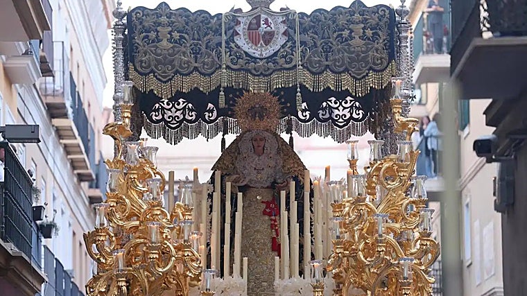 Guía de la Semana Santa de Málaga 2024: horarios, recorridos, hermandades y mejores lugares para verla