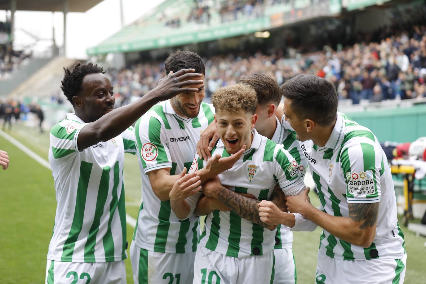 Fotos: la plácida victoria del Córdoba CF contra el Melilla